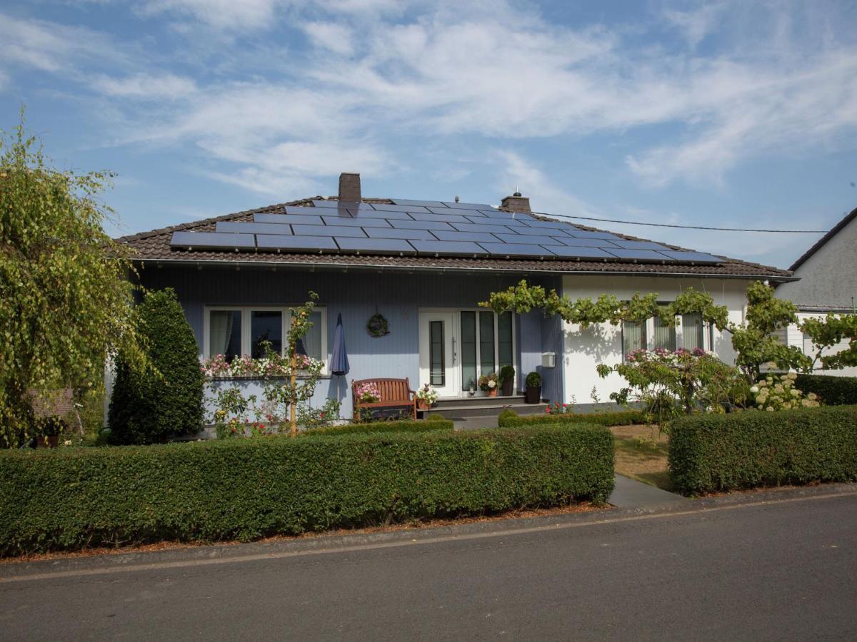 Apartment In Niederehe Near The Forest Uxheim Luaran gambar